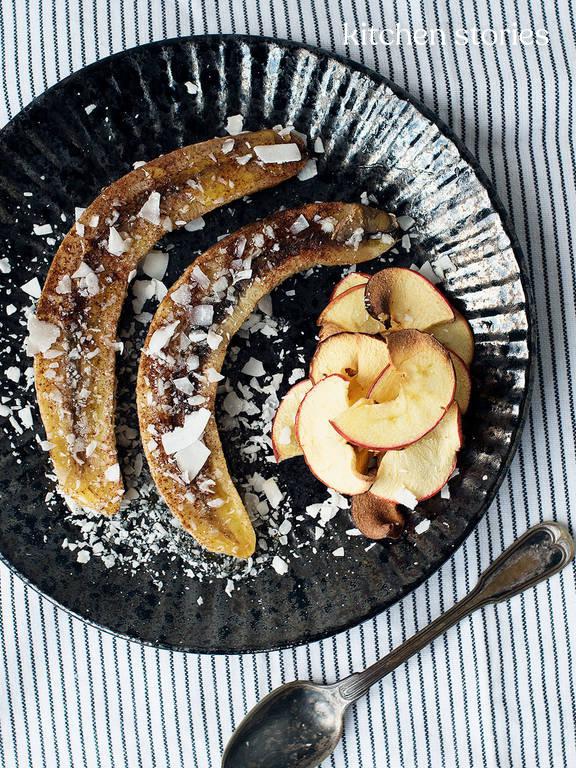 Gebackene Banane mit Apfelchips | Rezept | Kitchen Stories