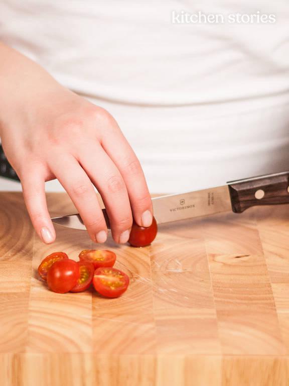 Gegrillte Pizza mit Bresaola | Rezept mit Video | Kitchen Stories Gegrillte Pizza mit Bresaola | Rezept mit Video | Kitchen Stories