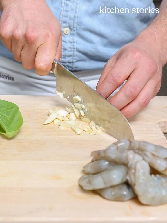 Garnelen mit Baby Pak Choi und Kokosreis | Rezept | Kitchen Stories Garnelen mit Baby Pak Choi und Kokosreis | Rezept | Kitchen Stories