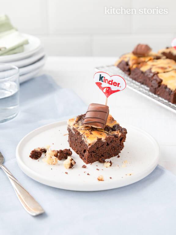 Brownies mit Frischkäse-Wirbel von kinder® | Rezept mit Video | Kitchen ...